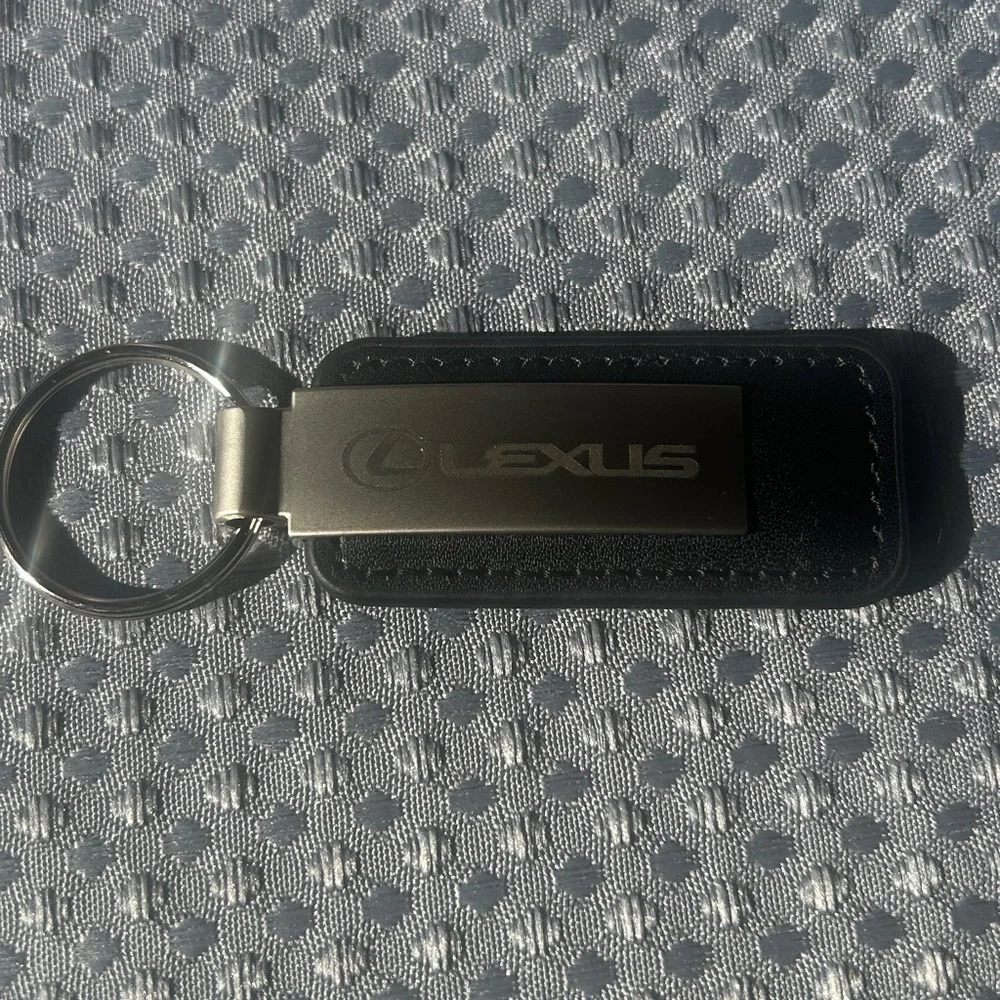 Lexus key chain - Picture 3 of 4